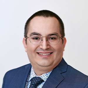 Dr. Emmanuel Urquieta